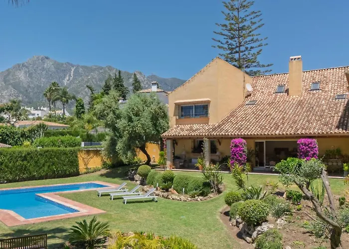 Villa In Great Location Marbella