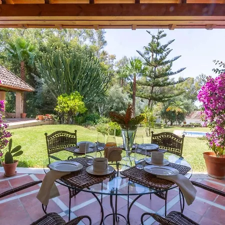 Villa In Great Location Marbella