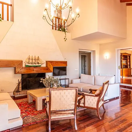 Villa In Great Location