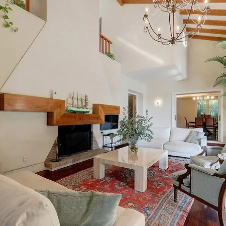 Villa In Great Location
