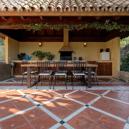 In Great Location Villa *