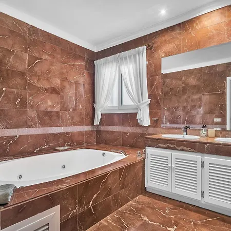 Villa In Great Location