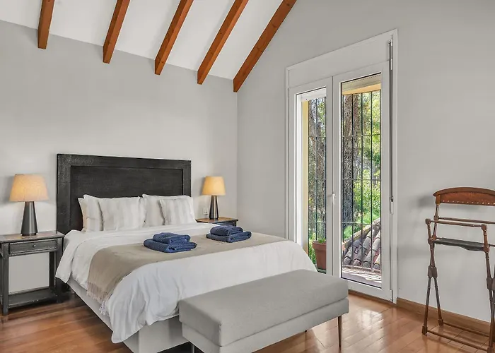 In Great Location Villa *